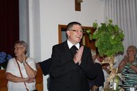 Bild vergr&ouml;&szlig;ern: Herzlicher Empfang f&uuml;r Pfarrer Frank Mathiowetz in Alzenau