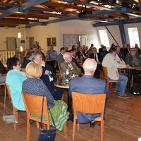 Bild vergr&ouml;&szlig;ern: Ehrung der Stadtr&auml;te im Schl&ouml;sschen Michelbach (2)