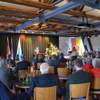 Bild vergr&ouml;&szlig;ern: Ehrung der Stadtr&auml;te im Schl&ouml;sschen Michelbach (8)