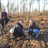 Bild vergr&ouml;&szlig;ern: &raquo;Plant for the Planet&laquo; in Alzenau (5)