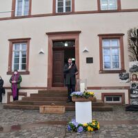 Bild vergr&ouml;&szlig;ern: Friedenskundgebung - Solidarit&auml;t mit der Ukraine auf dem Rathausvorplatz in Alzenau (12)