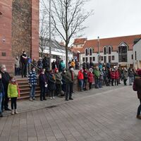 Bild vergr&ouml;&szlig;ern: Friedenskundgebung - Solidarit&auml;t mit der Ukraine auf dem Rathausvorplatz in Alzenau (6)