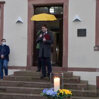 Bild vergr&ouml;&szlig;ern: Friedenskundgebung - Solidarit&auml;t mit der Ukraine auf dem Rathausvorplatz in Alzenau (7)