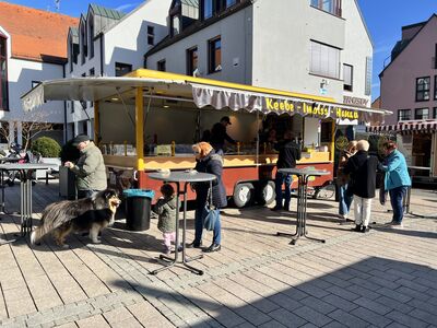 Bild vergr&ouml;&szlig;ern: Immer donnerstags in Alzenau - der Wochenmarkt (1)