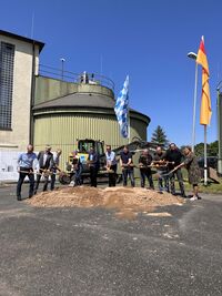 Bild vergr&ouml;&szlig;ern: Spatenstich Kl&auml;ranlage
