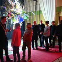 Bild vergr&ouml;&szlig;ern: Am Mittwoch, 1. Januar 2025, lud die Stadt Alzenau ihre B&uuml;rgerinnen und B&uuml;rger zum traditionellen Neujahrsempfang in die festlich geschm&uuml;ckte Prischo&szlig;halle ein. Schwerpunkt der Veranstaltung war die Ansprache von B&uuml;rgermeister Stephan Noll, in der er die Herausforderungen des vergangenen Jahres thematisierte und einen zuversichtlichen Ausblick auf die Zukunft der Stadt gab.