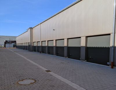 Bild vergr&ouml;&szlig;ern: Er&ouml;ffnung des ersten Hey Lager- und Garagenparks Deutschlands in Alzenau