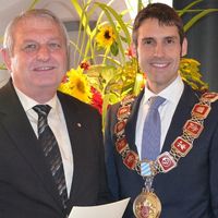 Bild vergr&ouml;&szlig;ern: Ehrung langj&auml;hriger Stadtr&auml;te 2014 (23)