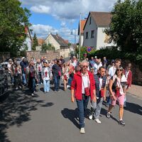 Bild vergr&ouml;&szlig;ern: 06-1306 Weinbergsf&uuml;hrung 40 Jahre Thaon les Vosges (20)