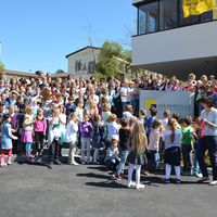 Bild vergr&ouml;&szlig;ern: Enth&uuml;llung des neuen Logos der Grundschule H&ouml;rstein