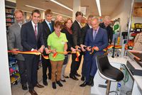Bild vergr&ouml;&szlig;ern: Am 1. Oktober 2015 er&ouml;ffnete die neue tegut-Filiale in Alzenau