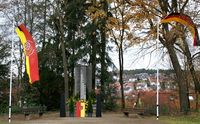 Bild vergr&ouml;&szlig;ern: Ehrenmal im Hauckwald in Alzenau