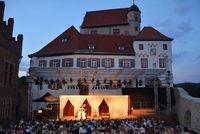 Bild vergr&ouml;&szlig;ern: H&ouml;hepunkt im Kultursommer 2016: Die Ur-Auff&uuml;hrungen von 