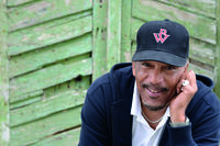 Bild vergr&ouml;&szlig;ern: Entertainer und S&auml;nger Ron Williams bei den Alzenauer Burgfestspielen 2016