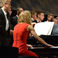 Bild vergr&ouml;&szlig;ern: Die Pianistin Gintare Radzivilovicz, die das Publikum bei Carmina Burana mit ihren Kl&auml;ngen verzauberte.