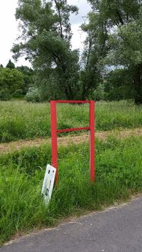 Bild vergr&ouml;&szlig;ern: Vandalismus am Alzenauer Planetenweg