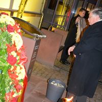 Bild vergr&ouml;&szlig;ern: Gedenkfeier f&uuml;r j&uuml;dische Mitb&uuml;rgerinnen und Mitb&uuml;rger am Sonntag, 26. November 2017 (7)