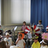 Bild vergr&ouml;&szlig;ern: Percussionisten bei Elementarbereichskonzert