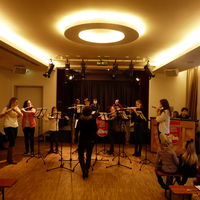 Bild vergr&ouml;&szlig;ern: Quefl&ouml;tenensemble