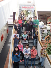 Bild vergr&ouml;&szlig;ern: Thementag in der Stadtbibliothek - Aliens filzen - 12.04.2017